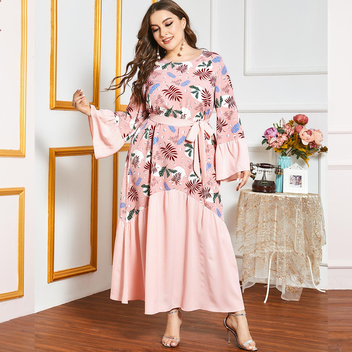 Eid Mubarak Abaya Dress Muslim Women Floral Print Boho Dubai Turkey Moroccan Kaftan Islam Caftan Party Vestido Clothing Musulman
Eid Mubarak Abaya Dress Muslim Women Floral Print Boho Dubai Turkey Moroccan Kaftan Islam Caftan Party Vestido Clothing Musulman