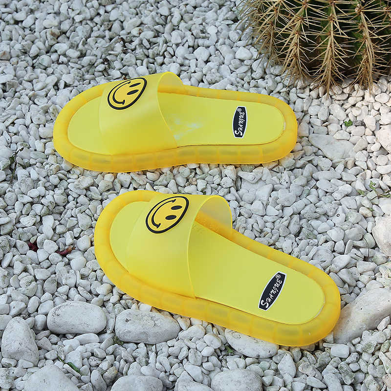 2020 Summer Girls Boys Luminous Slippers Children Soft PVC Shoes Toddler Kids Home Sandals Comfortable Baby Slides Flip Flops X0703