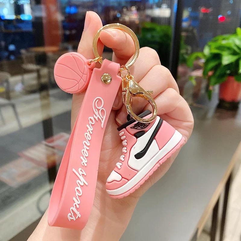 Keychains Trend Sports Shoe Keychain Men Women Cute Three Dimensional Creative Backpack Fashion Pendant Gift
Keychains Trend Sports Shoe Keychain Men Women Cute Three Dimensional Creative Backpack Fashion Pendant Gift