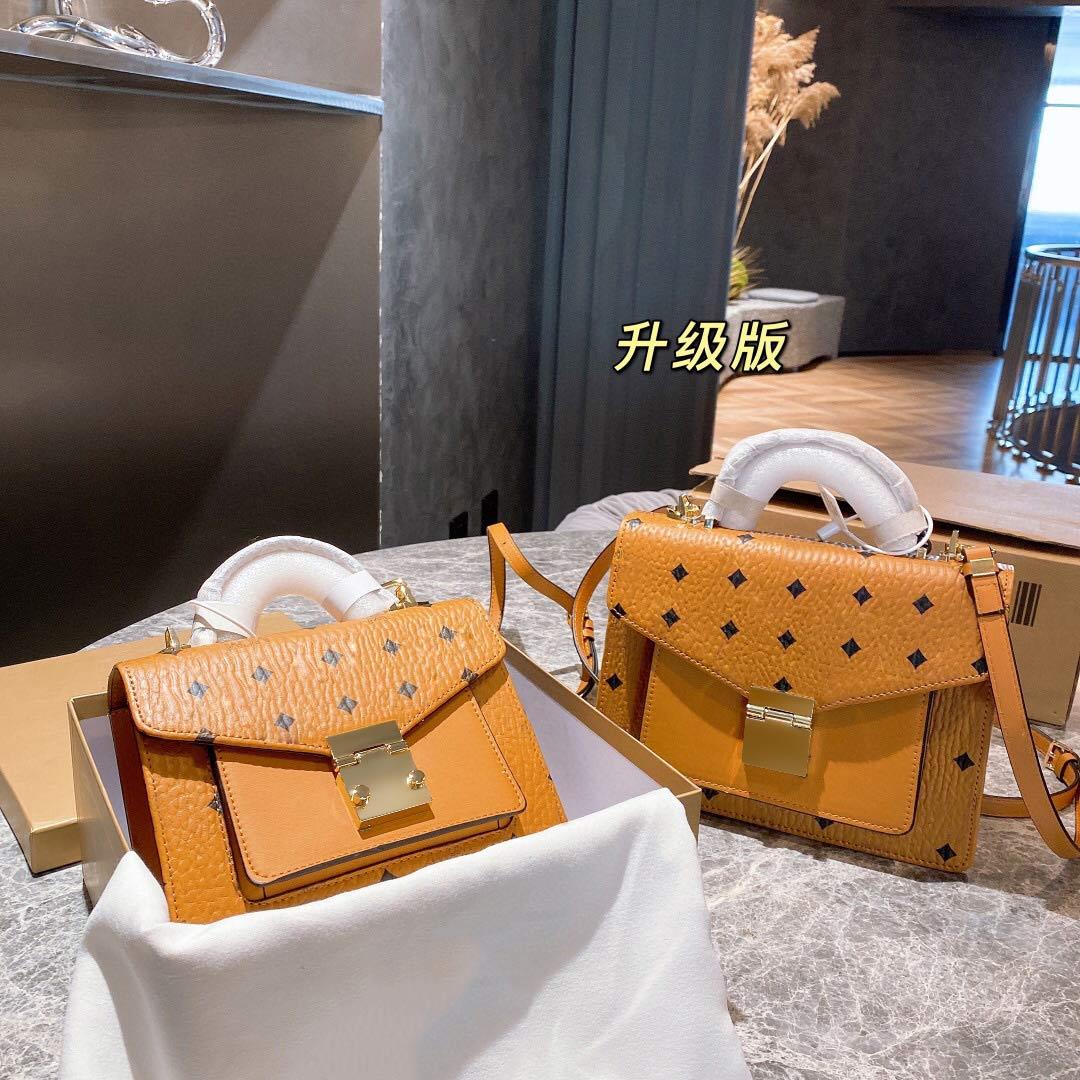 Sale handbags imitation brands messenger bag the senior feeling small western style fashion one shoulder inclined Joker leather texture
Sale handbags imitation brands messenger bag the senior feeling small western style fashion one shoulder inclined Joker leather texture