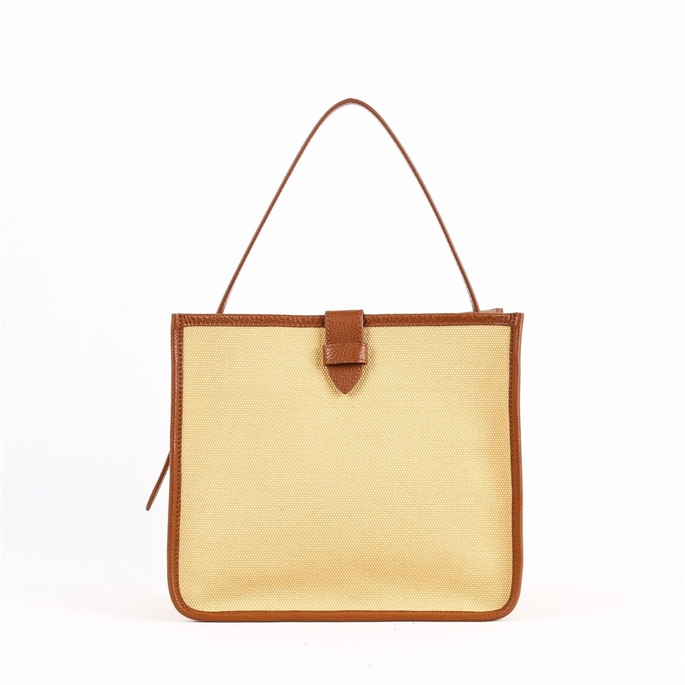 Women Luxurys Designers Bags 2021 summer niche single waterproof canvas square large capacity Up Designer Handbag Handbags Totes Crossbody Bag
Women Luxurys Designers Bags 2021 summer niche single waterproof canvas square large capacity Up Designer Handbag Handbags Totes Crossbody Bag