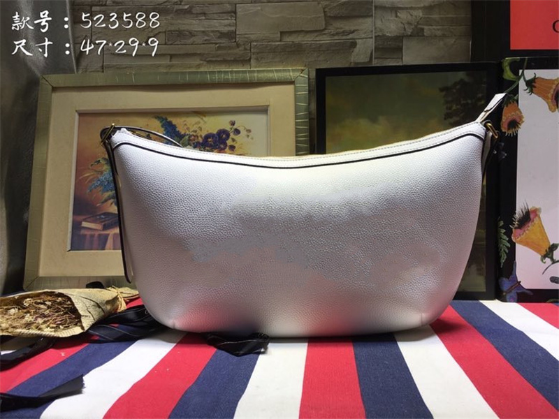 Designer velvet bags handbags women shoulder bag designer handbags purses chain fashion crossbody bag, 01
Designer velvet bags handbags women shoulder bag designer handbags purses chain fashion crossbody bag, 01