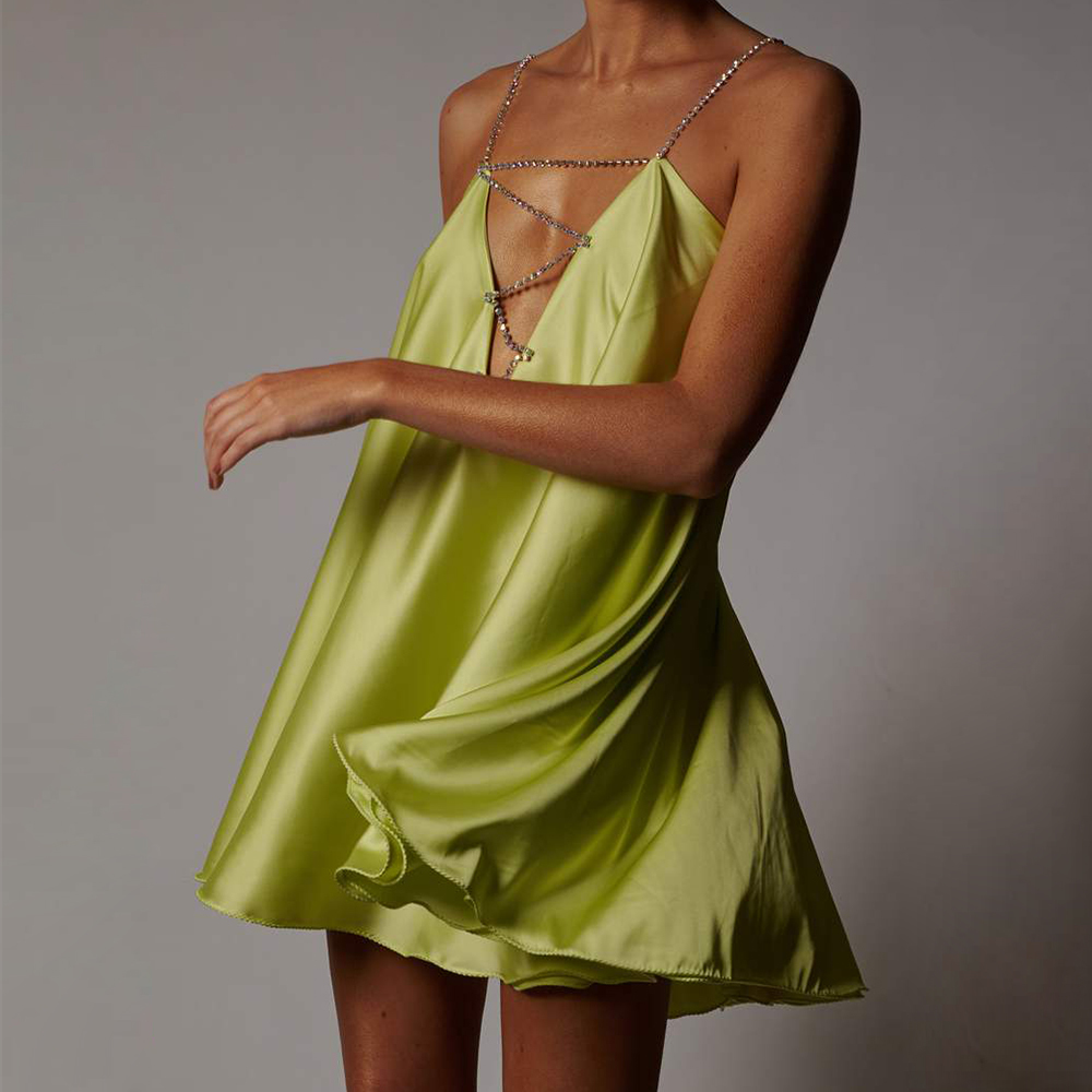 JillPeri Diamante Chain Satin Low Back Swing Dress with Iridescent Crystal Straps and Neck Sexy Celebrity Party Club Dresses 210331