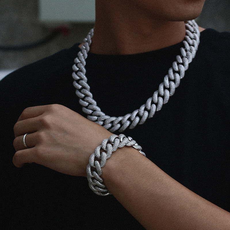 20mm wide 4 Rows CZ Stone S925 Sterling Silver Cuban Chain Necklaces Bling Iced Out Link Chain for Men Hip Hop Rapper jewelry X0509
20mm wide 4 Rows CZ Stone S925 Sterling Silver Cuban Chain Necklaces Bling Iced Out Link Chain for Men Hip Hop Rapper jewelry X0509