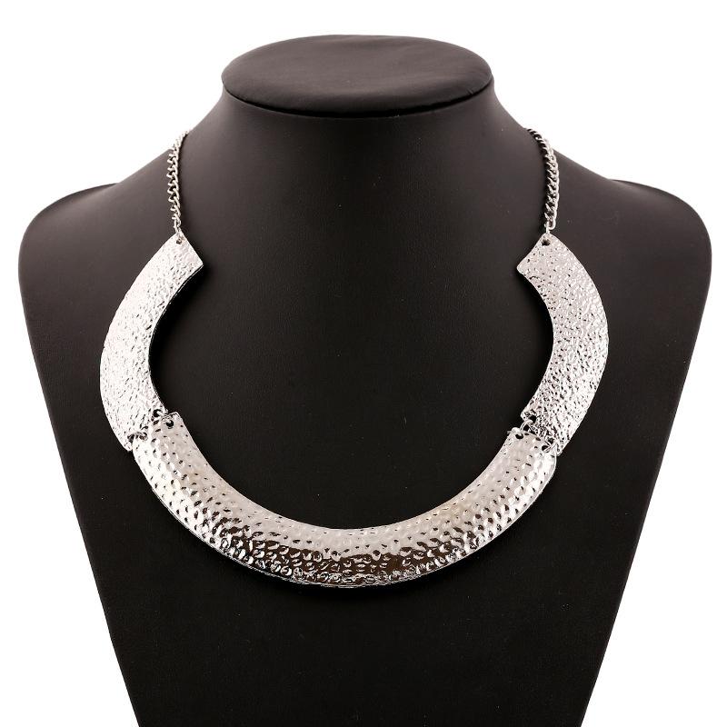 Chokers Metallic Arc Strip Three-segment Connection Decorative Choker Necklace Retro Ethnic Collares Women Jewelry Drop
Chokers Metallic Arc Strip Three-segment Connection Decorative Choker Necklace Retro Ethnic Collares Women Jewelry Drop
