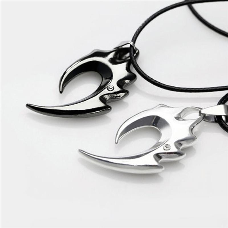 Pendant Necklaces Unique Men's Wax Cord Alloy Rhinestone Tribal Flame With Lobster Claw Clasps And Chains Necklace Women Men
Pendant Necklaces Unique Men's Wax Cord Alloy Rhinestone Tribal Flame With Lobster Claw Clasps And Chains Necklace Women Men