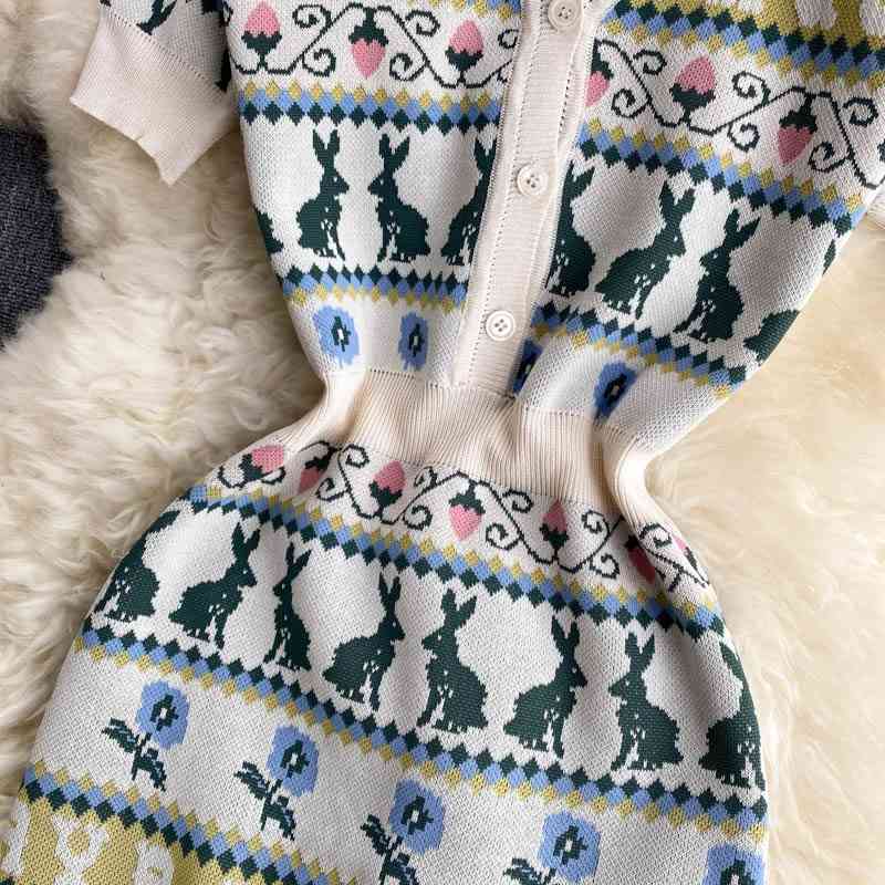 Cartoon Image Dress V-neck Temperament Fashion Slim Fit Woman Dress Short Sleeve Dresses For Women Summer 210515