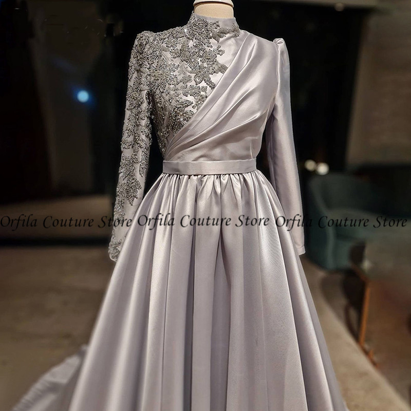 Evening Dresses High Neck Long Sleeve Beaded Embroidery Silver Satin Dubai Women Muslim Formal Prom Party Gowns