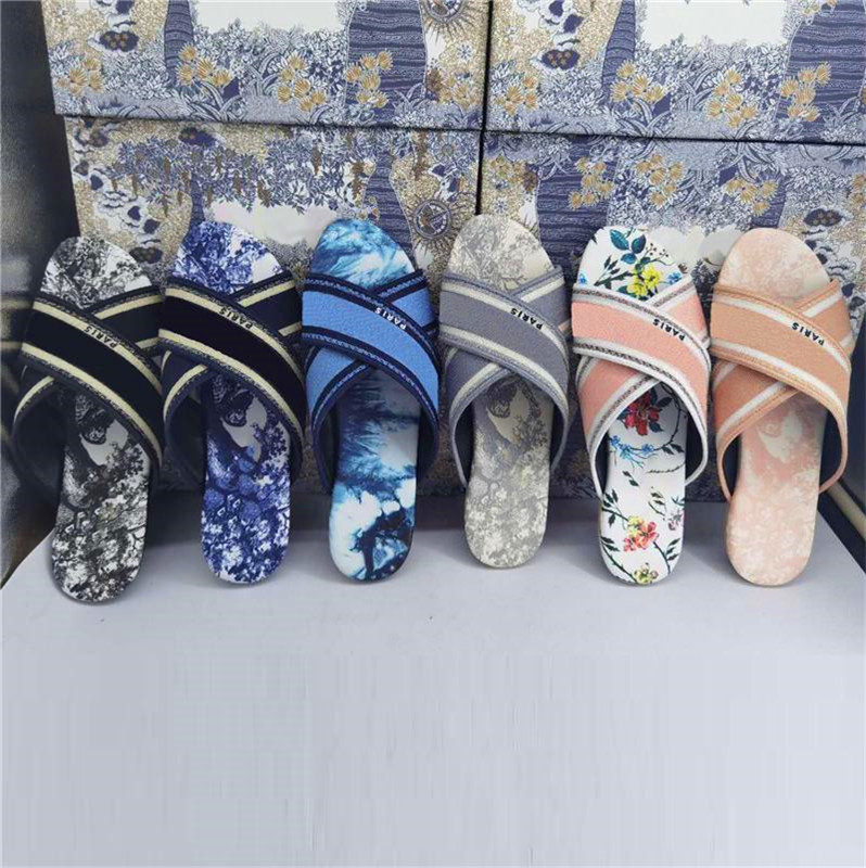 Floral Women Slippers Alphabet Printed Summer Sandals Flat Cross Strap Flip Flops Fashion Beach Navy Embroidery Slides with Correct Flower Box Shoes, Black
Floral Women Slippers Alphabet Printed Summer Sandals Flat Cross Strap Flip Flops Fashion Beach Navy Embroidery Slides with Correct Flower Box Shoes, Black