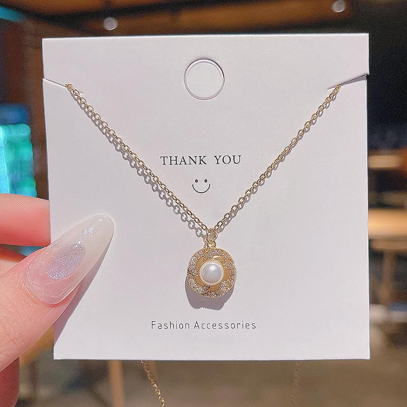Chains Micro Inlaid Circle And Pearl Pendant Titanium Steel Necklace Female Ins Fashion Design Choker Chain, Silver
Chains Micro Inlaid Circle And Pearl Pendant Titanium Steel Necklace Female Ins Fashion Design Choker Chain, Silver