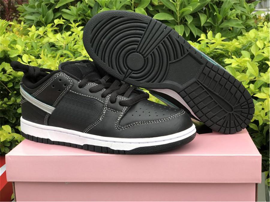 Authentic Diamond x SB Pro Low OG QS Black White Aqua Chrome Canary Tour Yellow Skateboard Shoes Men Women Outdoor Sneakers 36-45 py
Authentic Diamond x SB Pro Low OG QS Black White Aqua Chrome Canary Tour Yellow Skateboard Shoes Men Women Outdoor Sneakers 36-45 py
