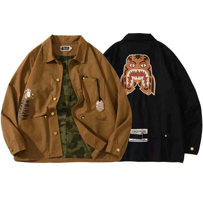 2020FW Japanese popular logo stone Spring and autumn New men's Embroidered tiger head colorful Lapel coat zipper Retro tooling shark jacket, Black;brown
2020FW Japanese popular logo stone Spring and autumn New men's Embroidered tiger head colorful Lapel coat zipper Retro tooling shark jacket, Black;brown