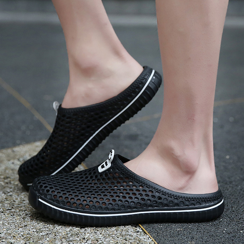 Men's beach shoes 2021 summer new Korean men's sandals lovers beach hole shoes men's half slippers, White