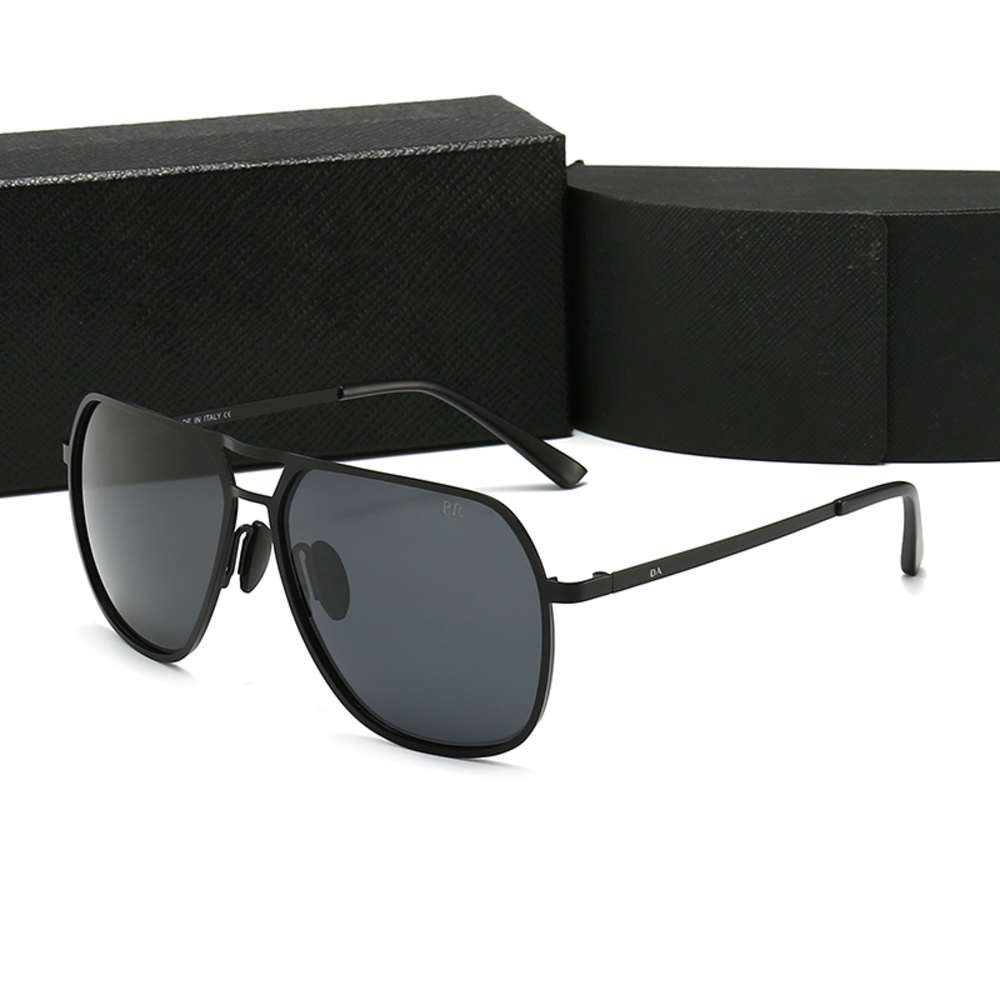 Designer Men's Polarized Sunglasses Elegant Big Frame Driving Holiday Traveling Fashion Accessories Single Product 2021
Designer Men's Polarized Sunglasses Elegant Big Frame Driving Holiday Traveling Fashion Accessories Single Product 2021