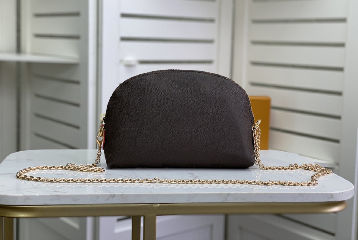 2023 Fashion Designers Woman Toilet pouch Cosmetic cases women handbag purse flower checkers M47353, Flowers & digram (brown)
2023 Fashion Designers Woman Toilet pouch Cosmetic cases women handbag purse flower checkers M47353, Flowers & digram (brown)