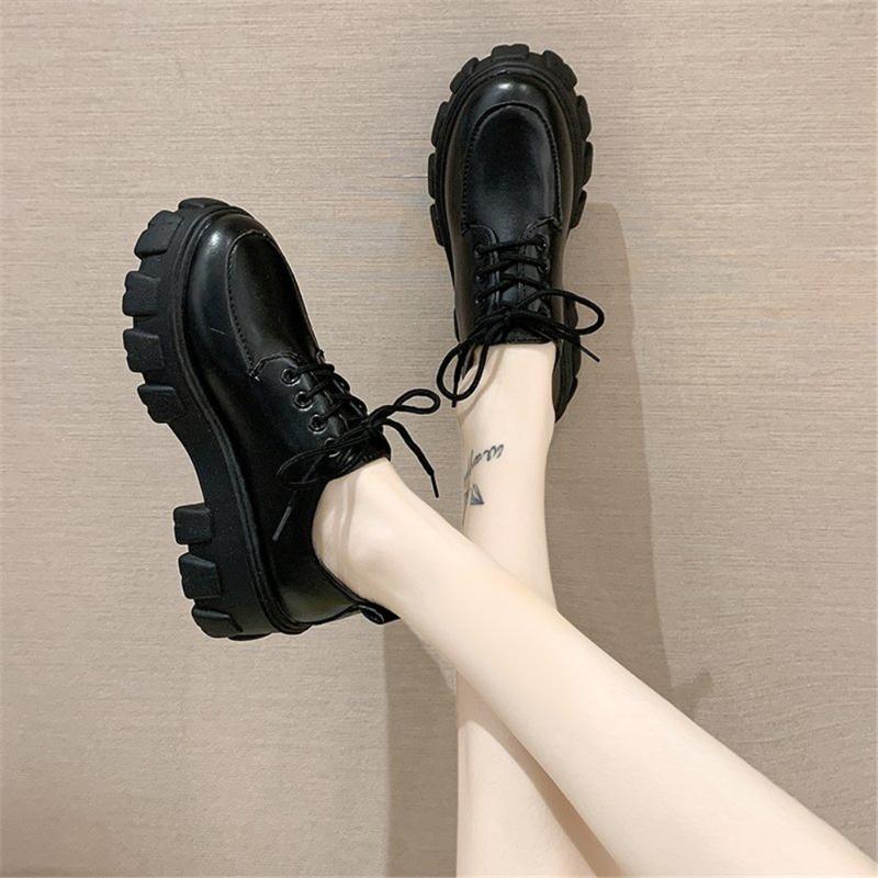 Dress Shoes 2022 Fashion Spring Autumn Woman Pumps Platform Square Heels Good Quality Big Size 40 Comfy Walking Leisure Lace Up, Black matte
Dress Shoes 2022 Fashion Spring Autumn Woman Pumps Platform Square Heels Good Quality Big Size 40 Comfy Walking Leisure Lace Up, Black matte