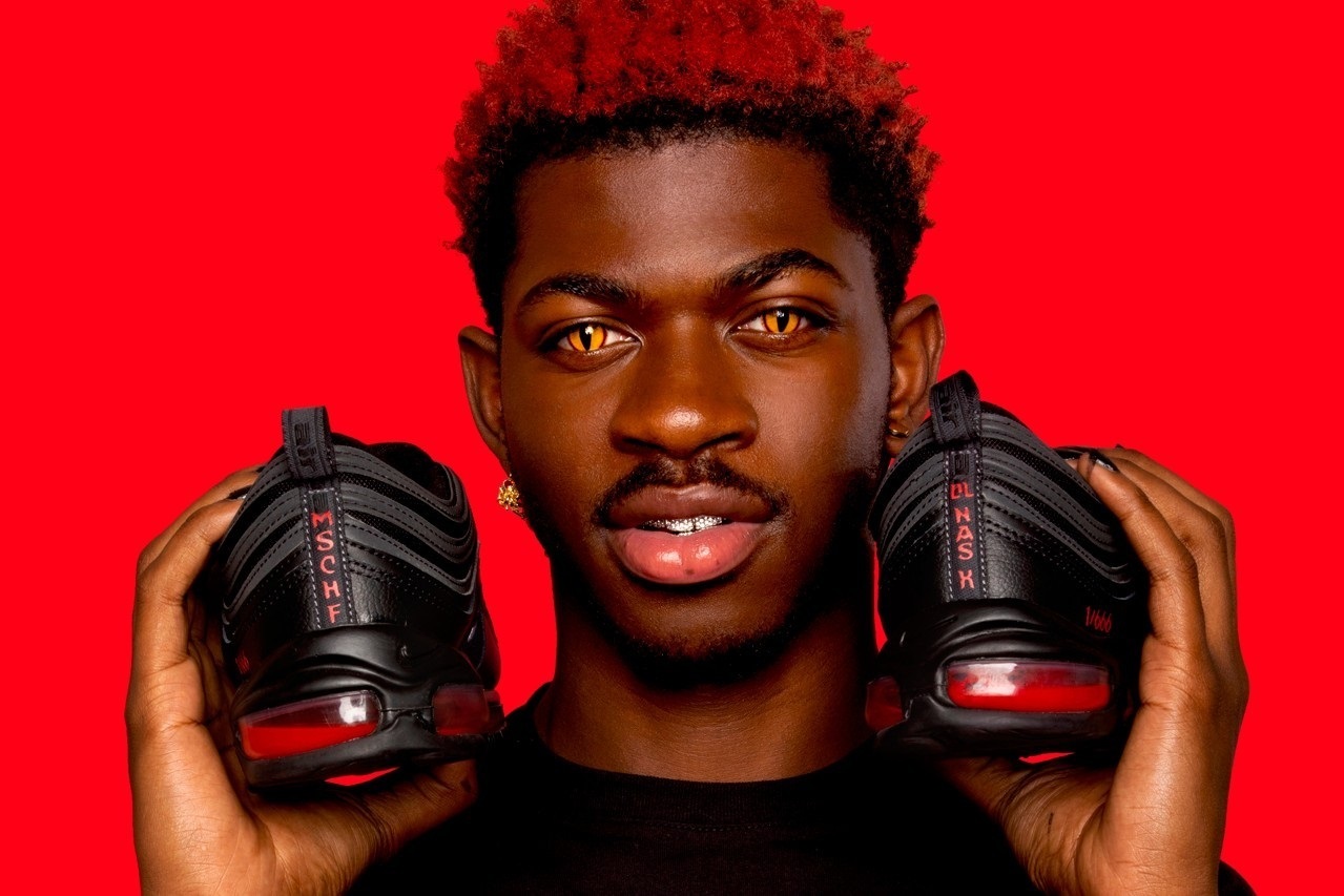 Newest MSCHF Lil Nas X Satan 97 mens Shoes 97s luke 10:18 men women trainers sports sneakers 36-45 High Jogging, Black
Newest MSCHF Lil Nas X Satan 97 mens Shoes 97s luke 10:18 men women trainers sports sneakers 36-45 High Jogging, Black