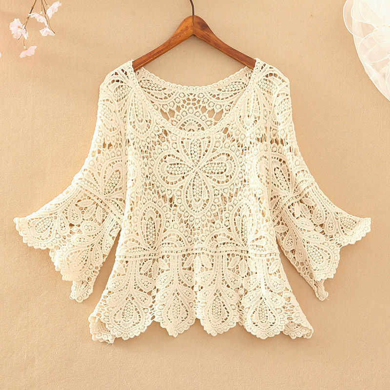 Small coat female crochet hollow five-point sleeve top sweater o neck knitted pullover 210805
