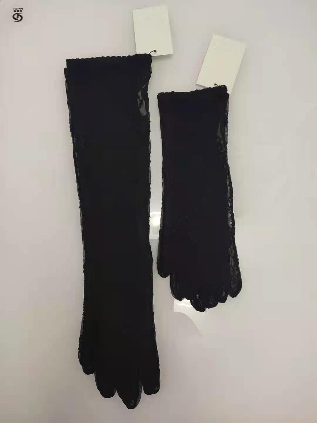 women long Lace Bride Bridal Gloves Wedding Gloves Crystals Wedding Accessories Lace Gloves for Brides five Fingerless Wrist Leng no box
women long Lace Bride Bridal Gloves Wedding Gloves Crystals Wedding Accessories Lace Gloves for Brides five Fingerless Wrist Leng no box