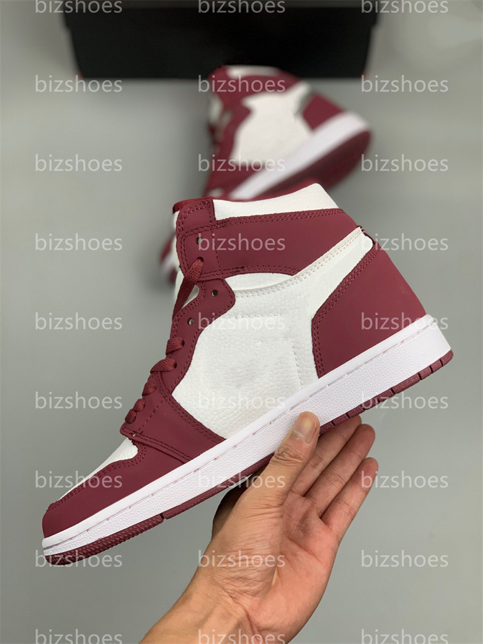 Bordeaux White Metallic Silver Sports Shoes 1 High OG Trainers Leather Designer Sneaker, 01
Bordeaux White Metallic Silver Sports Shoes 1 High OG Trainers Leather Designer Sneaker, 01