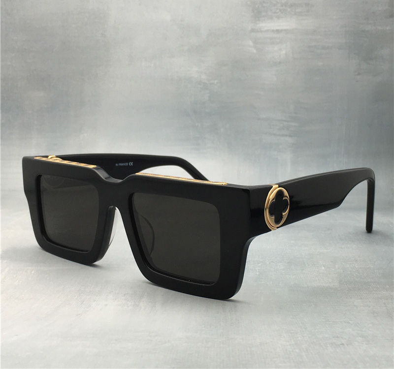 Fashion designer men Classic sunglasses 14474 Vintage trend square glasses Summer avant-garde style top quality Anti-Ultraviolet protection come with box
Fashion designer men Classic sunglasses 14474 Vintage trend square glasses Summer avant-garde style top quality Anti-Ultraviolet protection come with box
