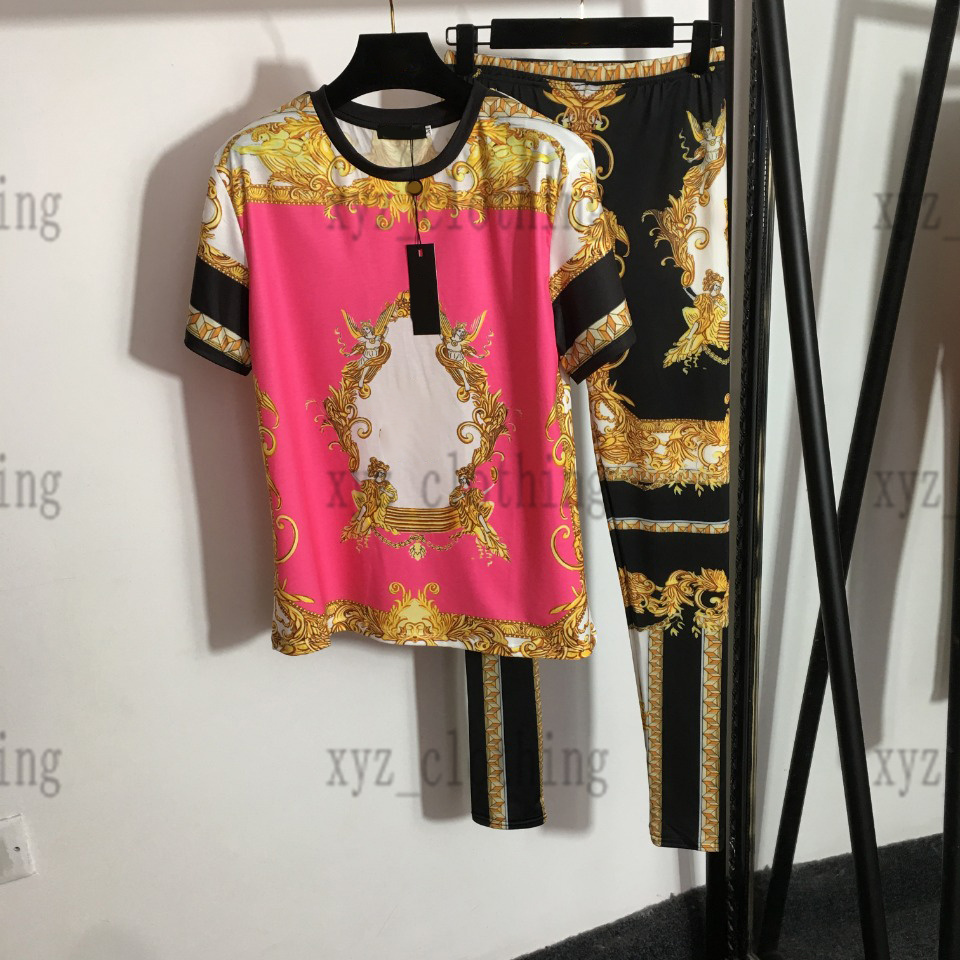 22ss pink short sleeved pants sets women leggings summer t-shirts + slim stretch trousers hot drill womens High elasticity t shirts suit brand designer tees female top, Khaki
22ss pink short sleeved pants sets women leggings summer t-shirts + slim stretch trousers hot drill womens High elasticity t shirts suit brand designer tees female top, Khaki
