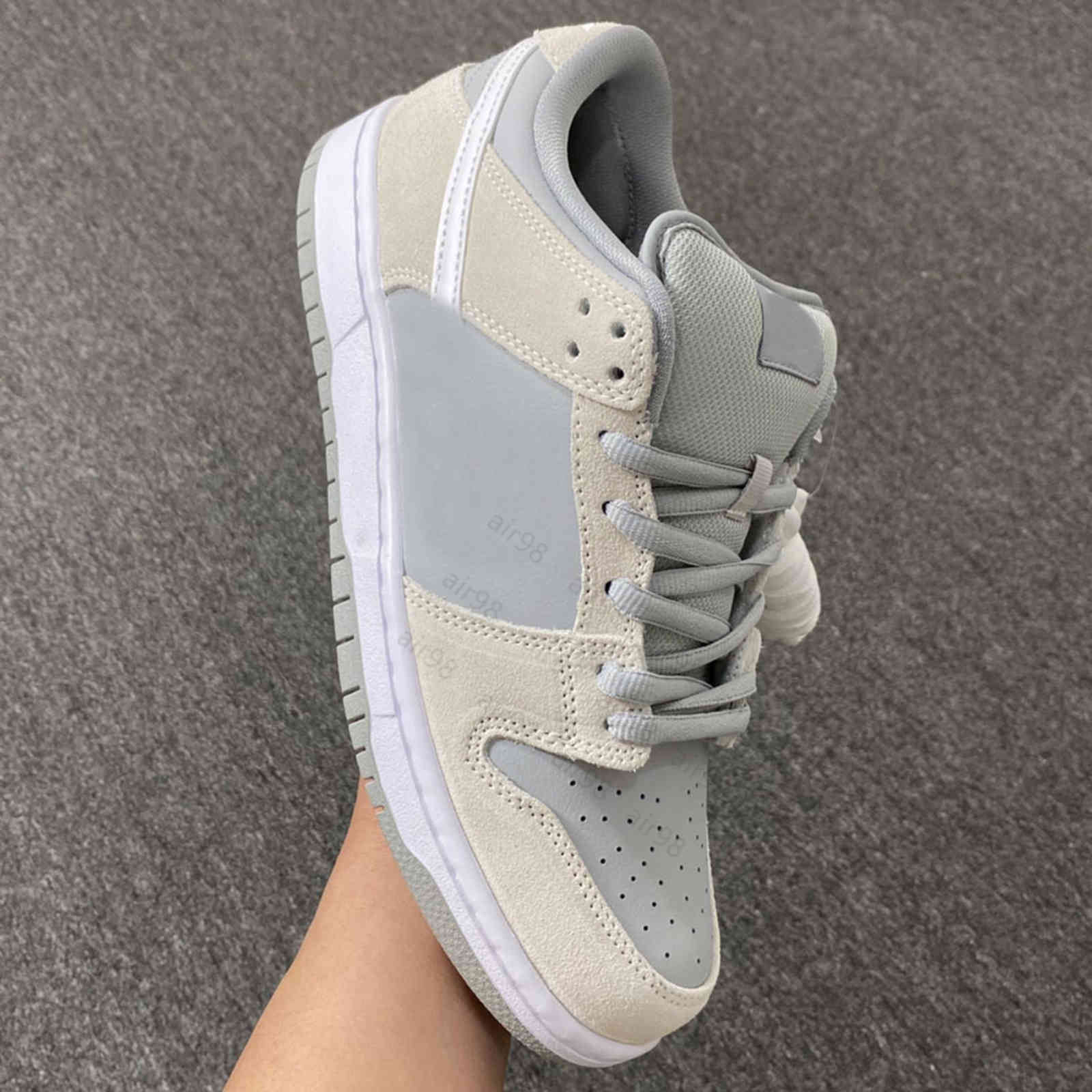 Summit White Wolf Grey Ducks Fashion Running Sports Shoes Men Suede Low SB Designer Platform Sneakers, 01
Summit White Wolf Grey Ducks Fashion Running Sports Shoes Men Suede Low SB Designer Platform Sneakers, 01