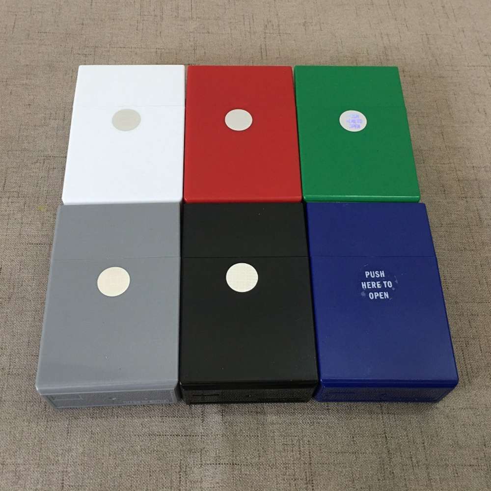 Cigarette case Creative plastic cigarette case personalized men's 20 piece automatic elastic cover portable pressure and moisture-proof
Cigarette case Creative plastic cigarette case personalized men's 20 piece automatic elastic cover portable pressure and moisture-proof