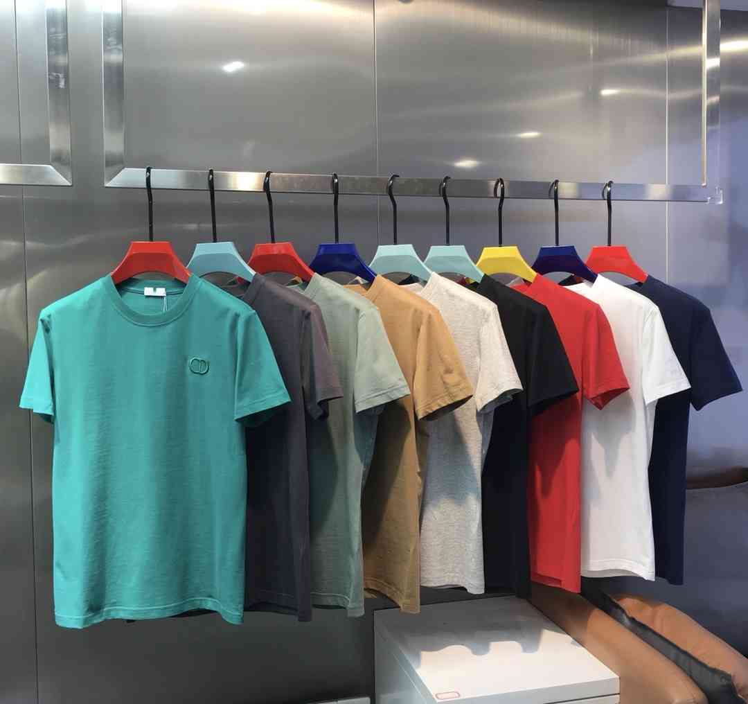 2021 spring and summer new CD letter embroidery men's and women's half sleeve casual round neck bottomed short sleeve T-shirt, White;black
2021 spring and summer new CD letter embroidery men's and women's half sleeve casual round neck bottomed short sleeve T-shirt, White;black