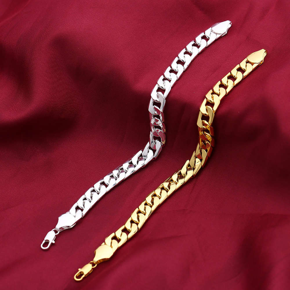 Flat men's side bracelet with gold plated and platinum 10mm hand ornaments, Golden;silver
Flat men's side bracelet with gold plated and platinum 10mm hand ornaments, Golden;silver