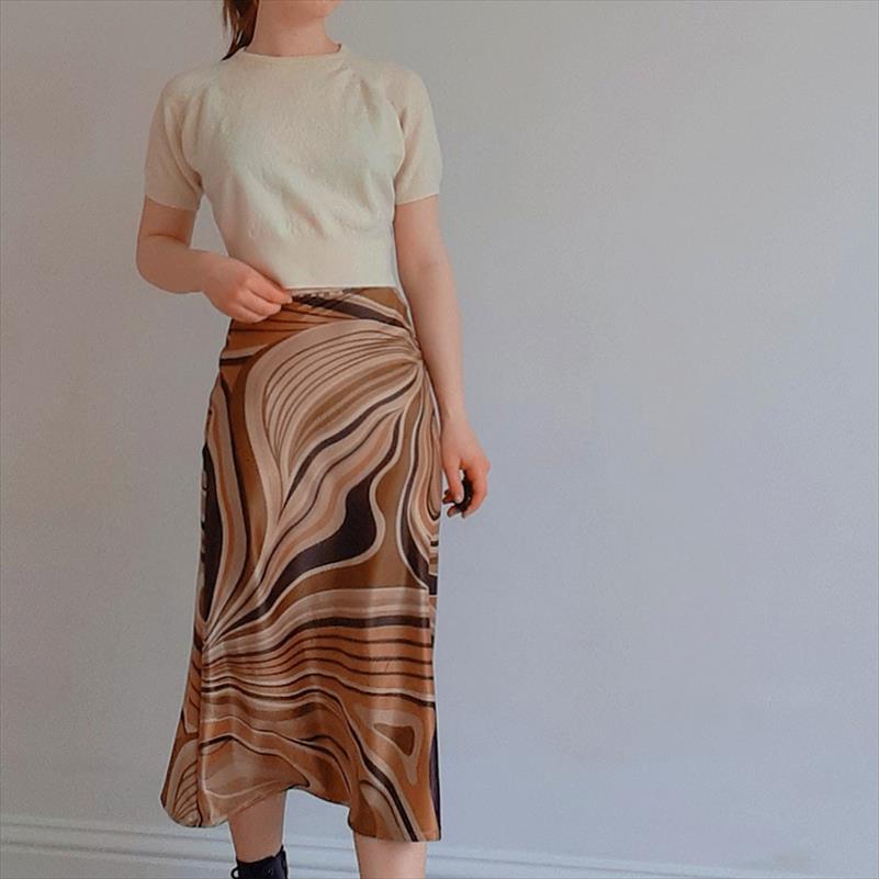 european cross border summer high women skirt waisted retro mid irregular striped printed satin, Black
european cross border summer high women skirt waisted retro mid irregular striped printed satin, Black