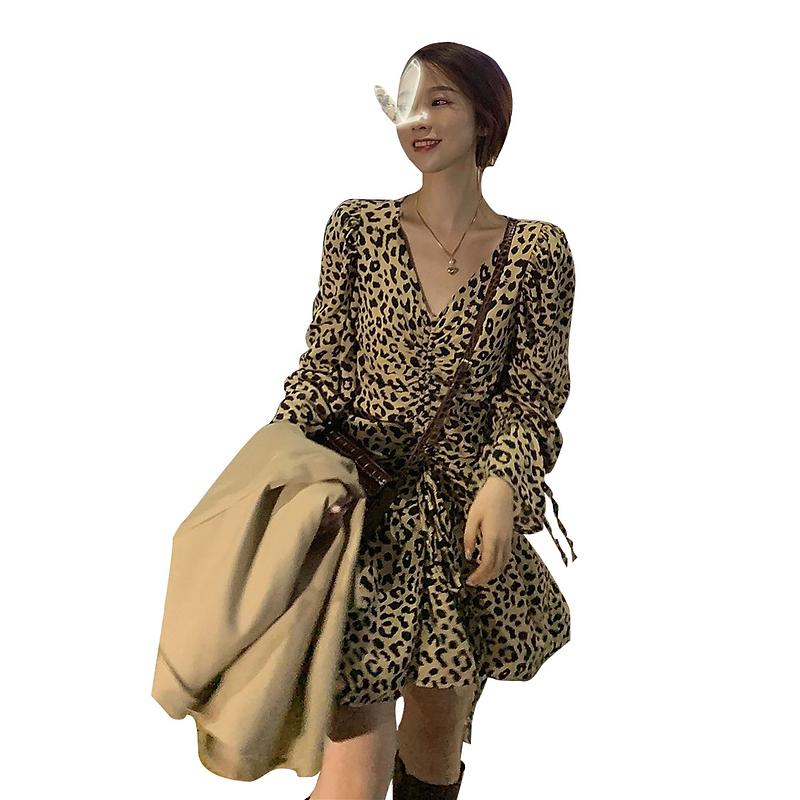 Casual Dresses Spring 2021 Women' Fashion Temperament Hepburn Style French Retro Design Floral Leopard Dress, Leopard print dress
Casual Dresses Spring 2021 Women' Fashion Temperament Hepburn Style French Retro Design Floral Leopard Dress, Leopard print dress