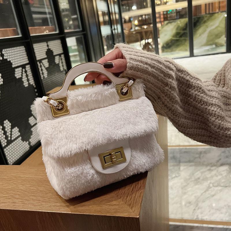 Evening Bags 2022 Ins Fashion Women Mini Shoulder Winter Kawaii Bag Female Cute Crossbody Designer Purses And Handbags Make Up
Evening Bags 2022 Ins Fashion Women Mini Shoulder Winter Kawaii Bag Female Cute Crossbody Designer Purses And Handbags Make Up