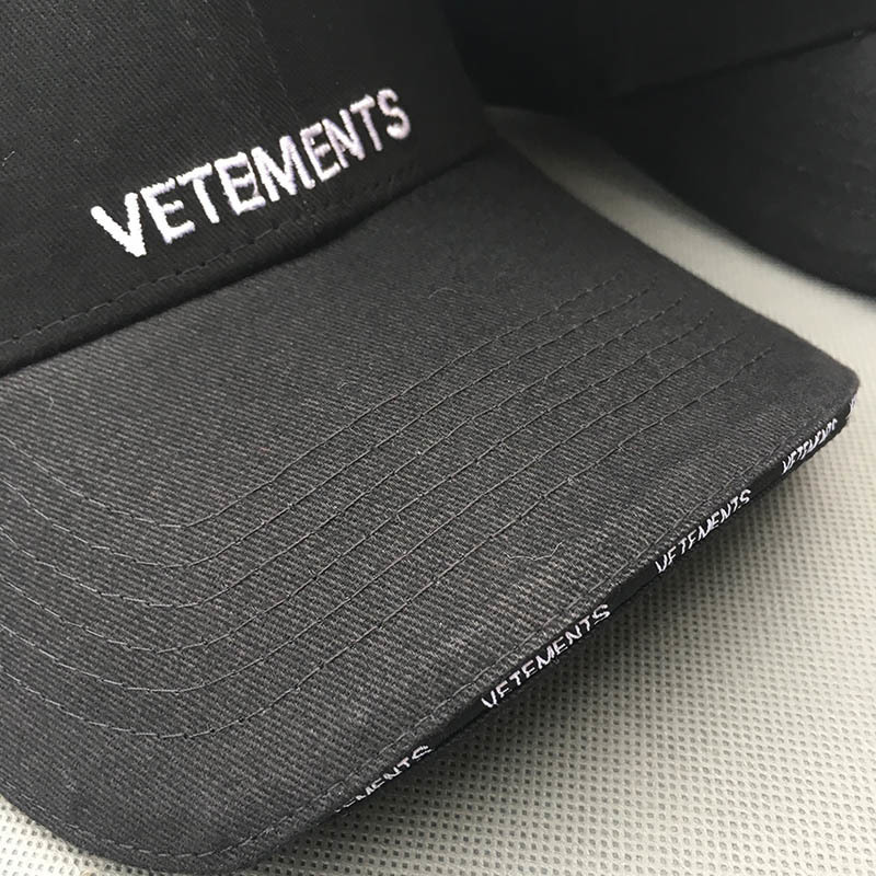 cap Vetements letter embroidery baseball men women Hip hop sports Peaked cap adjustable
cap Vetements letter embroidery baseball men women Hip hop sports Peaked cap adjustable