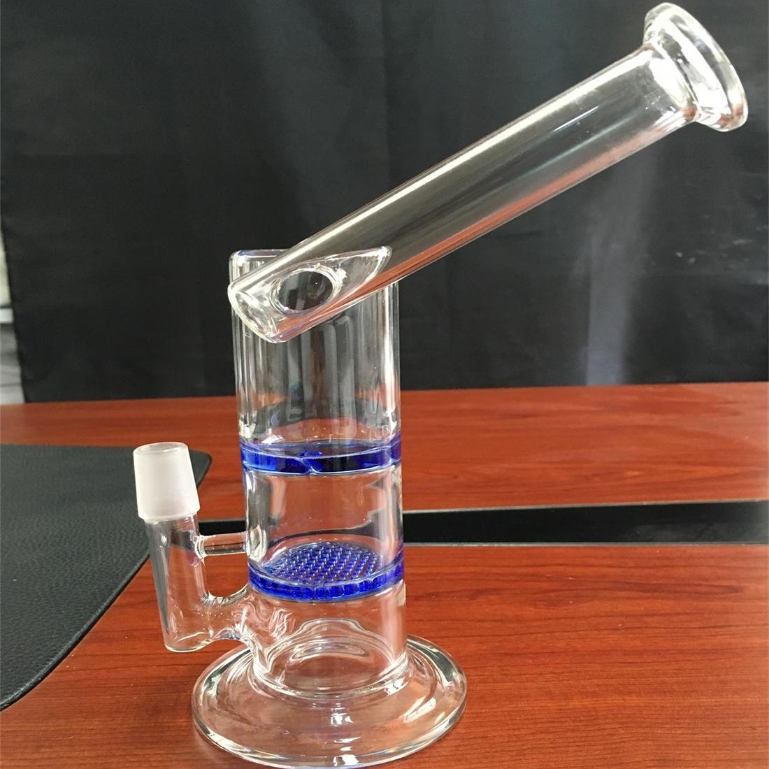 2021 Gilt Glass Water Bongs Oil Rigs Thick Mini Hookahs Cigaret Filter Cigar Tube Holder Tobacco Pipes Smoking Accessories
2021 Gilt Glass Water Bongs Oil Rigs Thick Mini Hookahs Cigaret Filter Cigar Tube Holder Tobacco Pipes Smoking Accessories