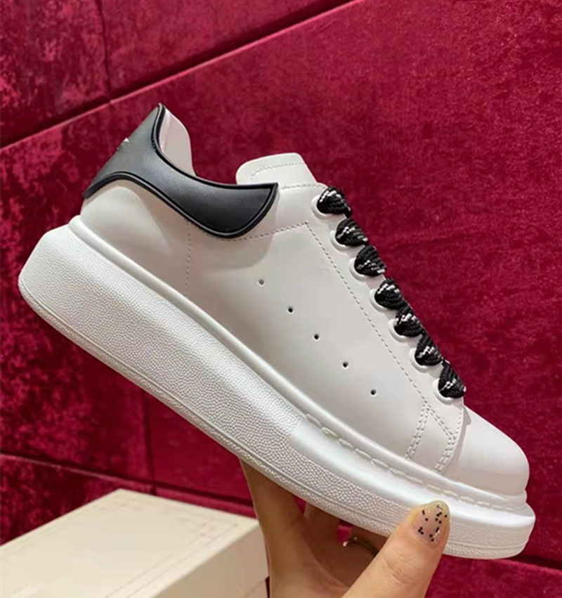 2022 Top quality,boots small white shoes, cowhide, platform shoes, sheepskin lining, casual shoe, fashion Party Designer Dress Oversized, Black
2022 Top quality,boots small white shoes, cowhide, platform shoes, sheepskin lining, casual shoe, fashion Party Designer Dress Oversized, Black