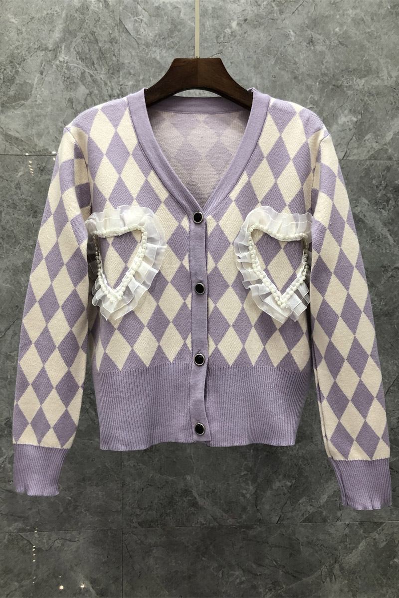 Beaded Heart-Shaped Stitching Plaid Sweater Womens Autumn European Goods New Hong Kong Style All-Match Cardigan 9q, Black
Beaded Heart-Shaped Stitching Plaid Sweater Womens Autumn European Goods New Hong Kong Style All-Match Cardigan 9q, Black