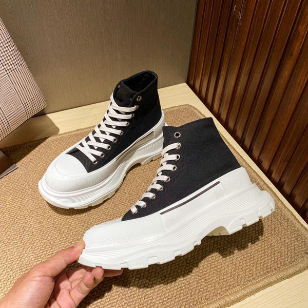 2021 Fashion Tread Slick lace up canvas sneaker women shoe high low sole black royal platform red pink white womens oversized shoes sneakers
2021 Fashion Tread Slick lace up canvas sneaker women shoe high low sole black royal platform red pink white womens oversized shoes sneakers