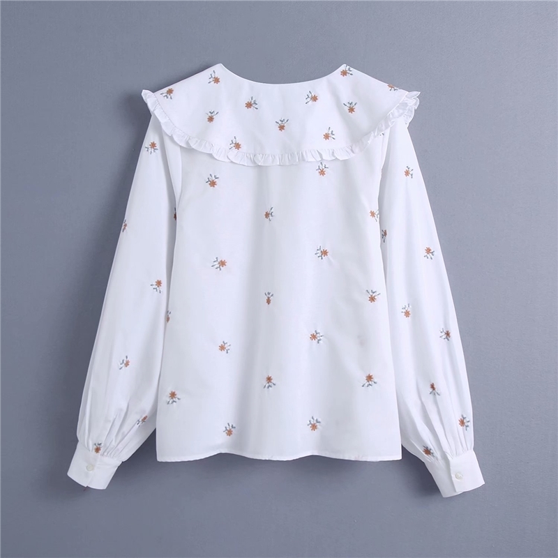 Elegant Women Floral Embroidery Shirts Fashion Ladies White Peter pan Collar Tops Streetwear Female Chic Blouses 210430