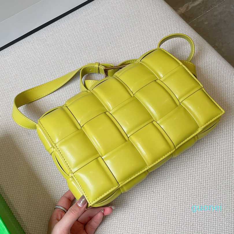 Fashion Style Women Bages Crossbody Bag Shoulder Bags Handbag Patent Leather Seven Colors Designed For 2021, Light pink
Fashion Style Women Bages Crossbody Bag Shoulder Bags Handbag Patent Leather Seven Colors Designed For 2021, Light pink