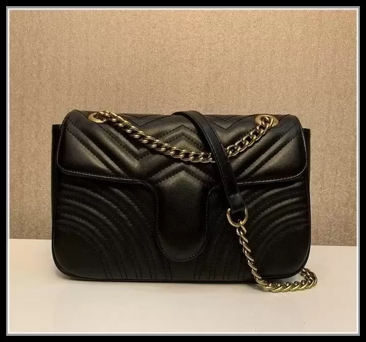 5 colors luxurys Women Chain Crossbody Bags Designers heart V Wave Pattern Shoulder Messenger Bags Pruse Tote Fashion Womens Bag GGs, Customize
5 colors luxurys Women Chain Crossbody Bags Designers heart V Wave Pattern Shoulder Messenger Bags Pruse Tote Fashion Womens Bag GGs, Customize