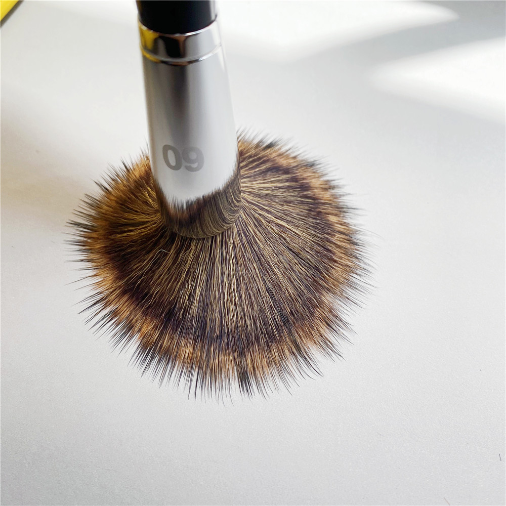 Pro Angled Diffuser Makeup Brush #60 - Perfect Blush Powder Contouring Highlighting Cosmetics Blending Beauty Brushes Tools