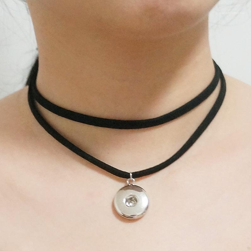 Chains Wholesale- Fashion DJ0101 Punk Goth Leather Collar Choker Funky Charm Snap Necklace Fit 18MM Buttons Jewlery Lobster Clasp1
Chains Wholesale- Fashion DJ0101 Punk Goth Leather Collar Choker Funky Charm Snap Necklace Fit 18MM Buttons Jewlery Lobster Clasp1