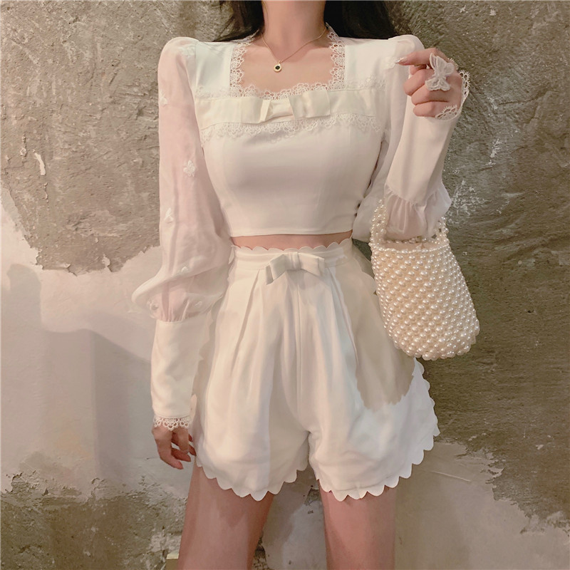 2 Piece Set Women Square Collar With Lace Puff Sleeve Short Tops + High Waist Bow Shorts Sweet Fashion Suits 210519