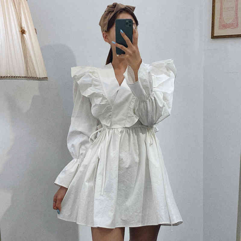 [EWQ] Spring New Sweet Long Sleeve V-Neck Flare Sleeve Women Dresses Korea Style Ruffles Shangp Ladies Shirt Dress QZ44100 210409