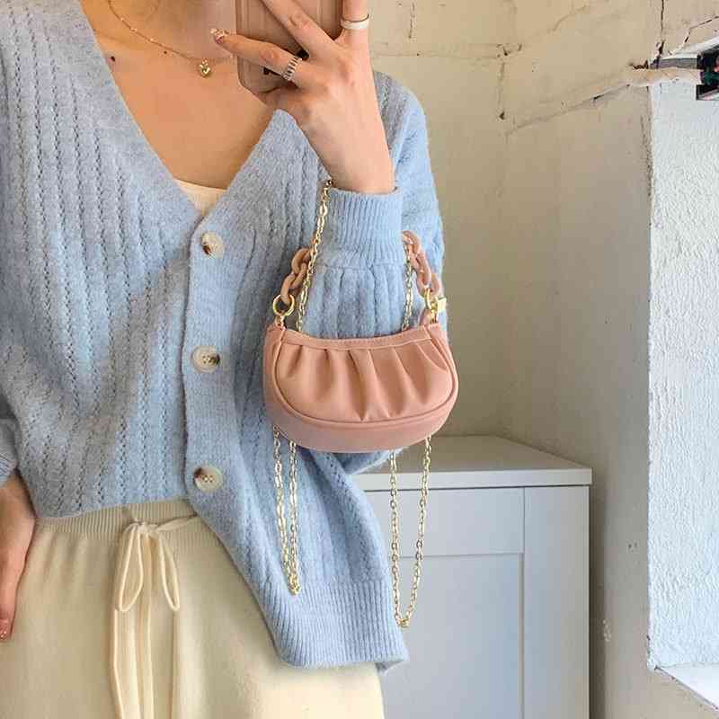 Concave artifact pleated mouth red envelope girl mini small satchel chain Single Shoulder Messenger dumpling bag, Pink trumpet
Concave artifact pleated mouth red envelope girl mini small satchel chain Single Shoulder Messenger dumpling bag, Pink trumpet