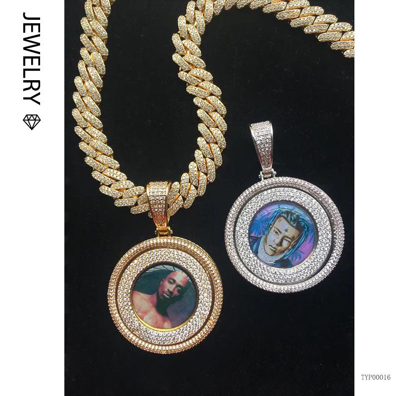 Chains 2021 Round Po Frame Pendant Can Rotate Double-sided Po, Private Custom Collection Commemorative Hip-hop Jewelry
Chains 2021 Round Po Frame Pendant Can Rotate Double-sided Po, Private Custom Collection Commemorative Hip-hop Jewelry