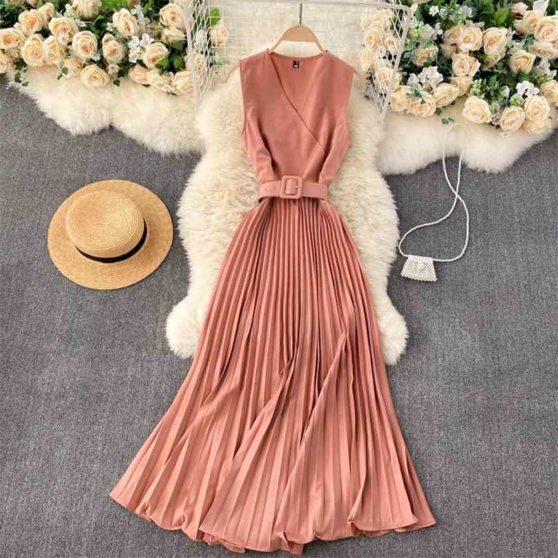 Women Vintage Elegant Office Dress Summer Sleeveless Cross V-neck Tie Pleated Midi Dresses Ladies V Neck with Blet Long Robe 210525, Black
Women Vintage Elegant Office Dress Summer Sleeveless Cross V-neck Tie Pleated Midi Dresses Ladies V Neck with Blet Long Robe 210525, Black