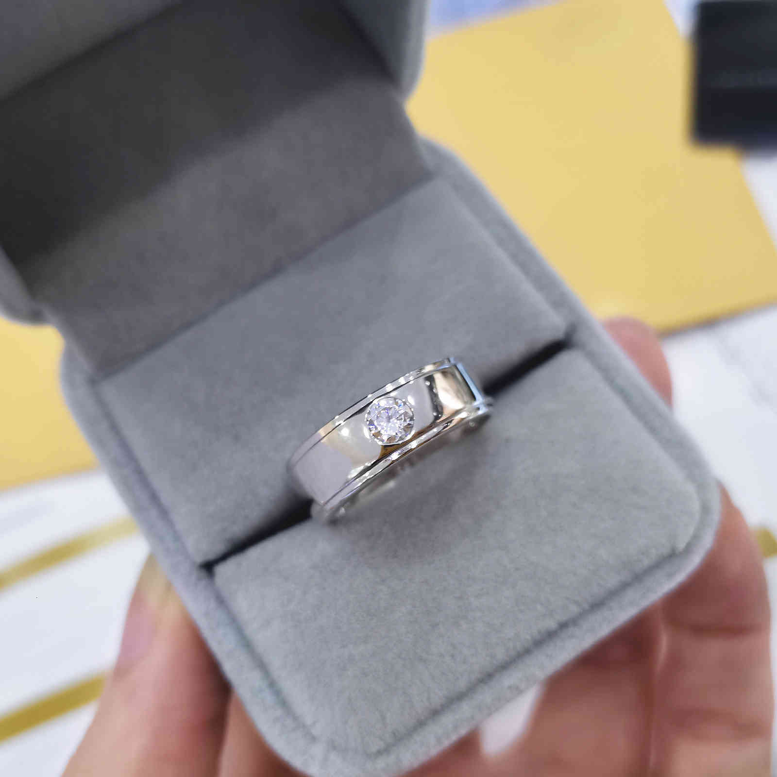 Sterling Silver 925 Simple Men's Ring Korean Version Daily Versatile Simulation Diamond Mo Sangshi Engagement Naked