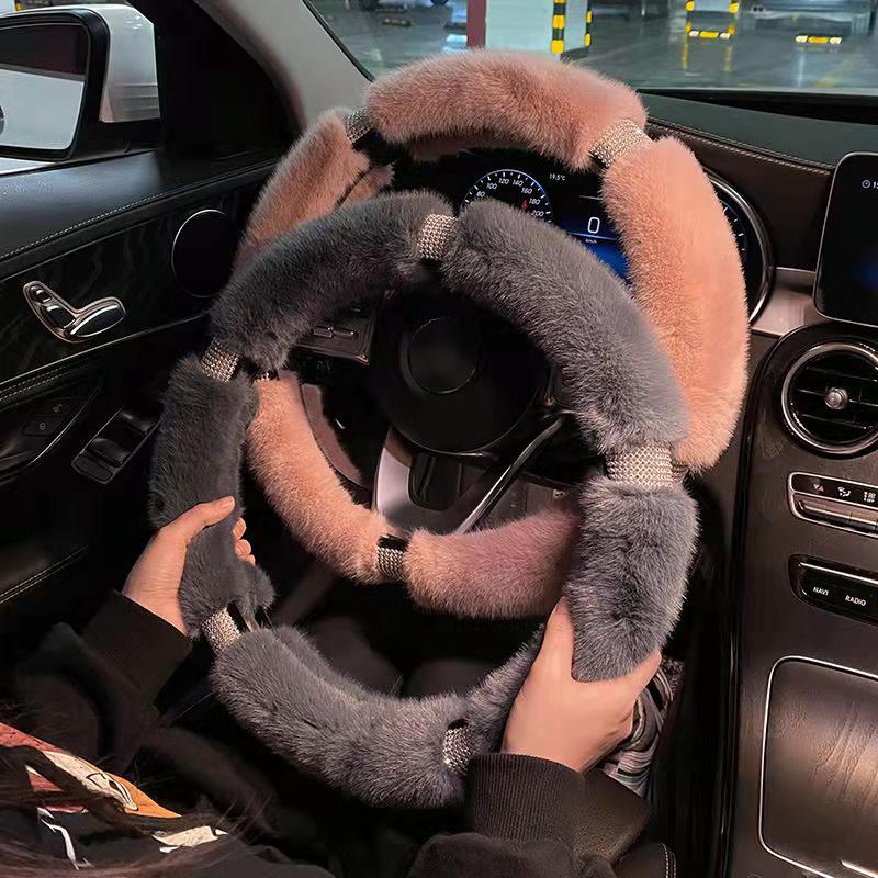 Steering Wheel Covers Fluffy Cover Set With Bling Rhinestones Diamond Furry Car Universal 38cm For Women Girl
Steering Wheel Covers Fluffy Cover Set With Bling Rhinestones Diamond Furry Car Universal 38cm For Women Girl